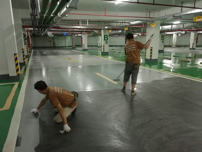 “地卫士”停车场地坪漆施工