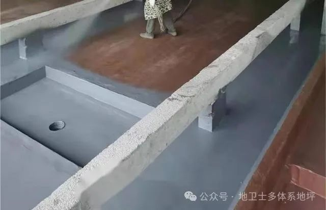 水性 聚氨酯砂浆自流平地坪漆