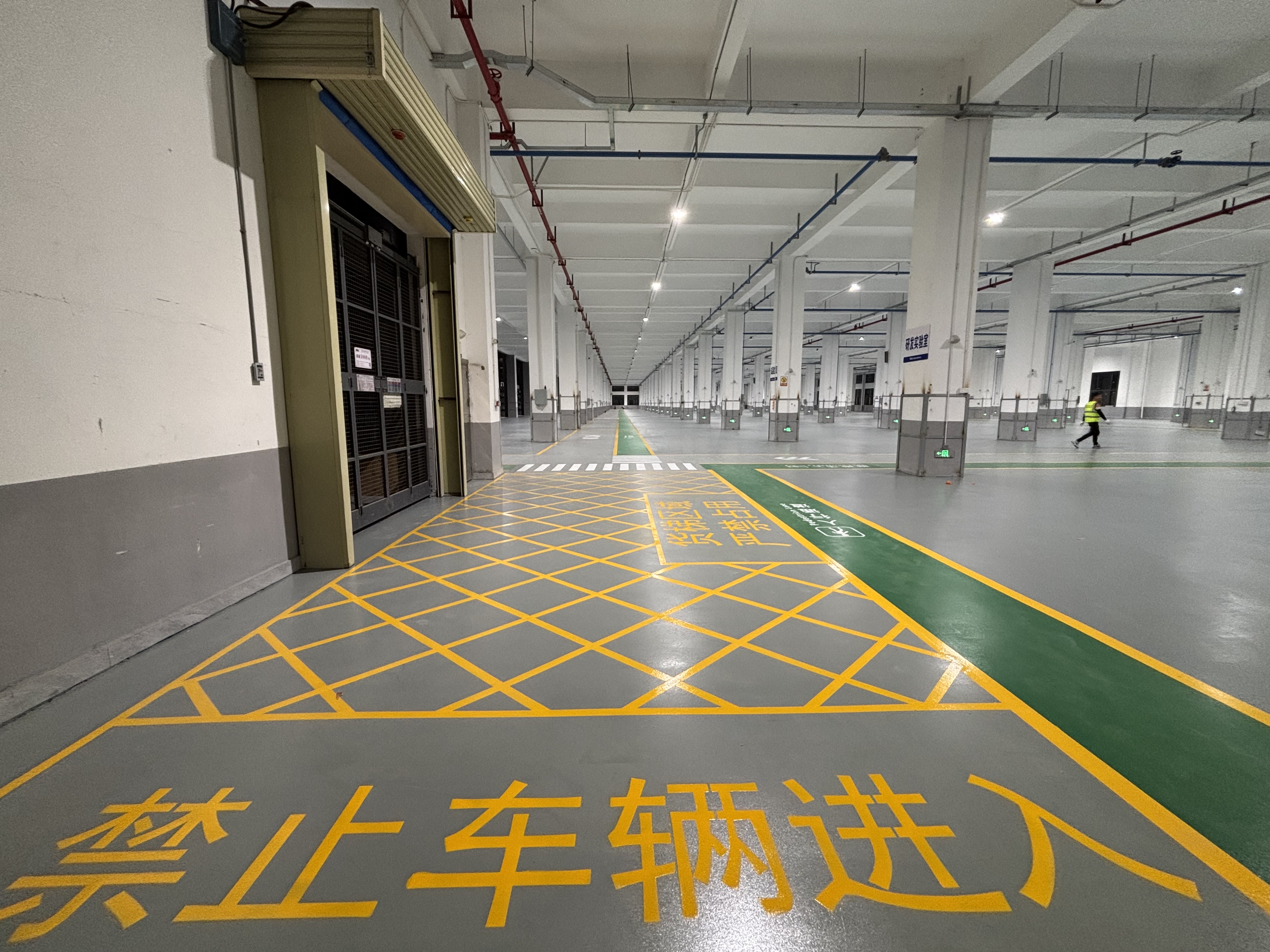 铝材车间超耐磨地坪漆及5s车间目视化管理完工图