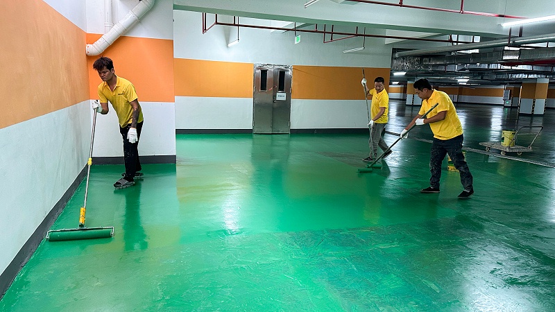 地卫士静音防滑超耐磨停车场地坪漆施工图