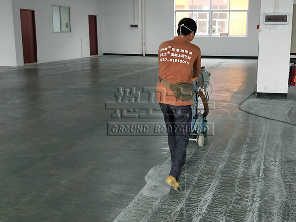 地坪漆施工,地面打磨,地卫士地坪,佛山地坪漆施工,地坪漆工程