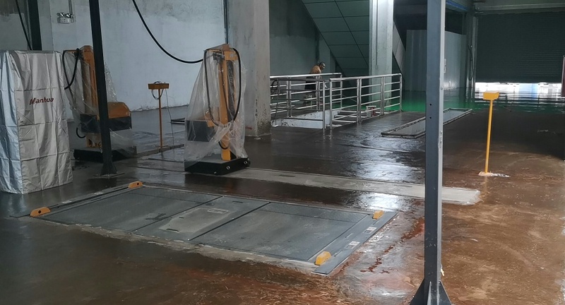 耐压地坪漆施工