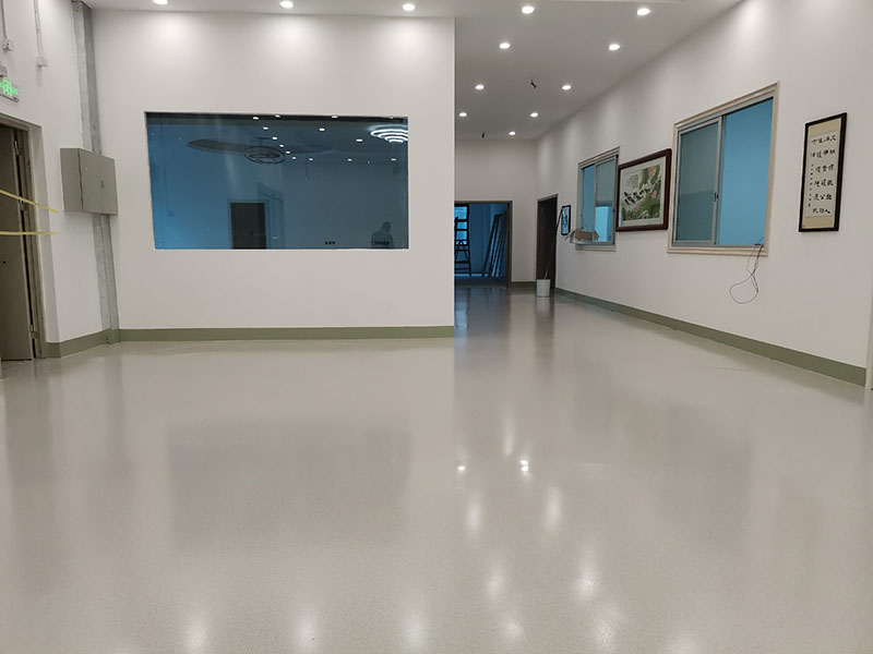 地卫士环氧彩砂自流平地坪漆展厅完工效果图