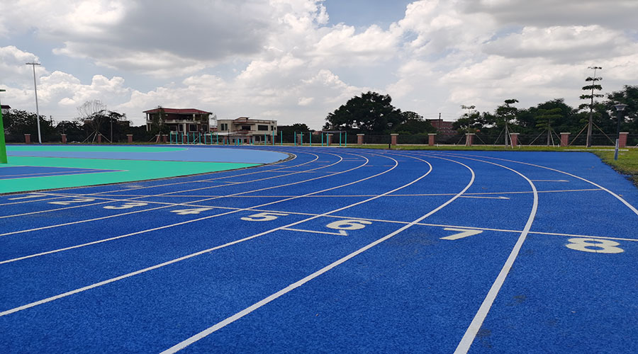 塑胶跑道运动场地坪完工效果图